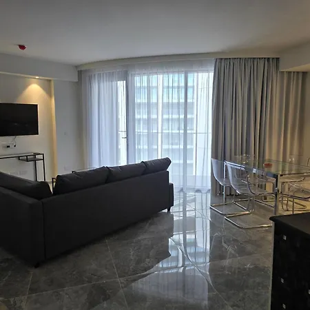 Mercury - Skydream Getaways * Saint Julian's