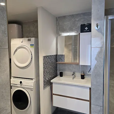 Mercury - Skydream Getaways *